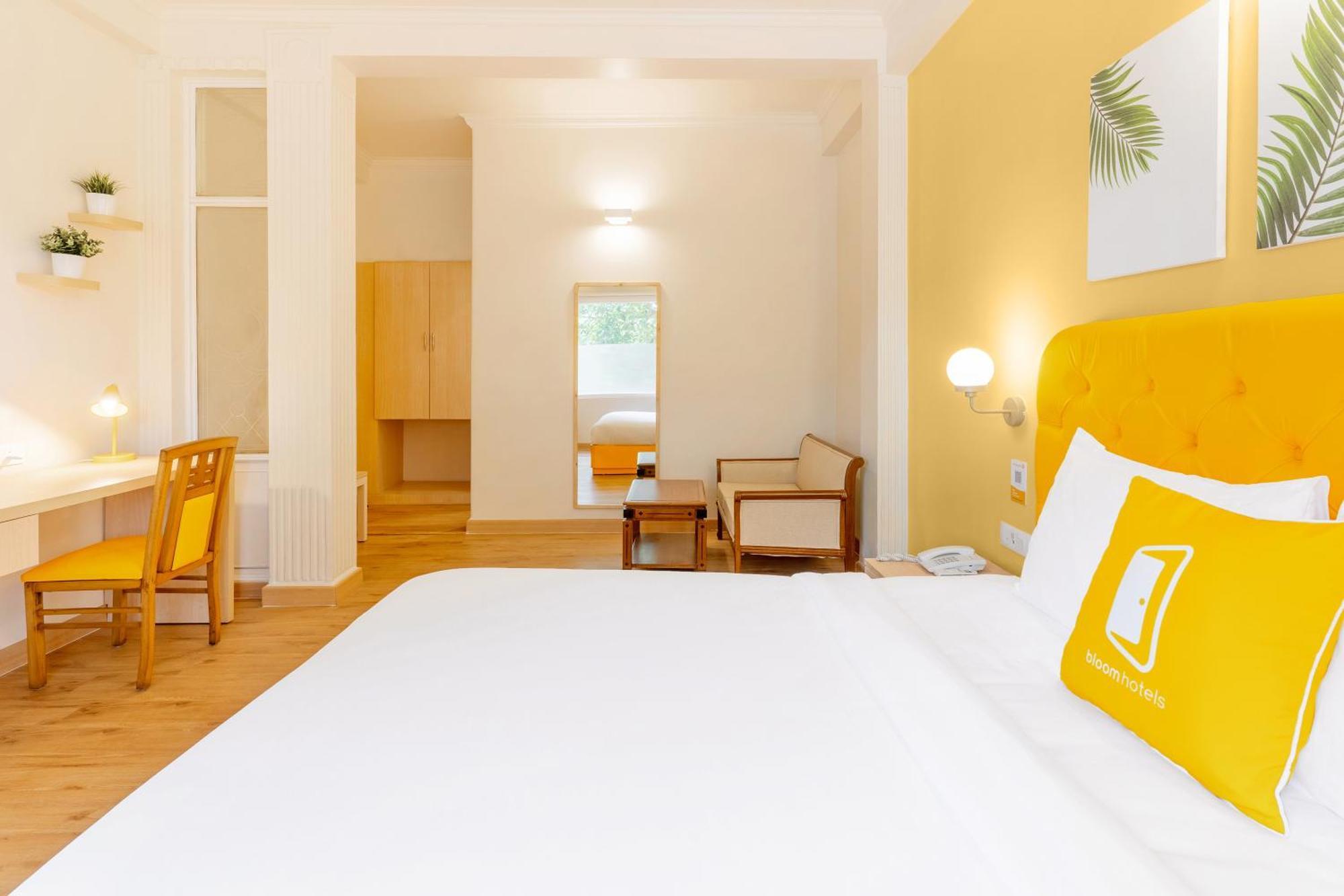 Bloom Hotel - Cr Park Нью-Дели Экстерьер фото