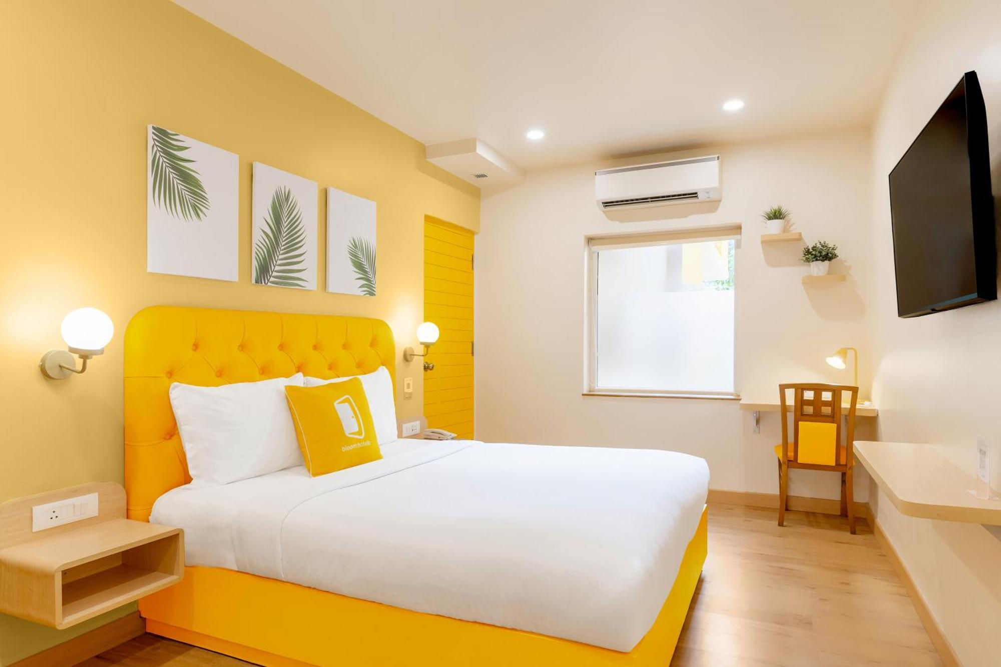 Bloom Hotel - Cr Park Нью-Дели Экстерьер фото